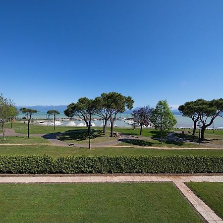 I Mosaici Apartments By Wonderful Italy Сірміоне Екстер'єр фото