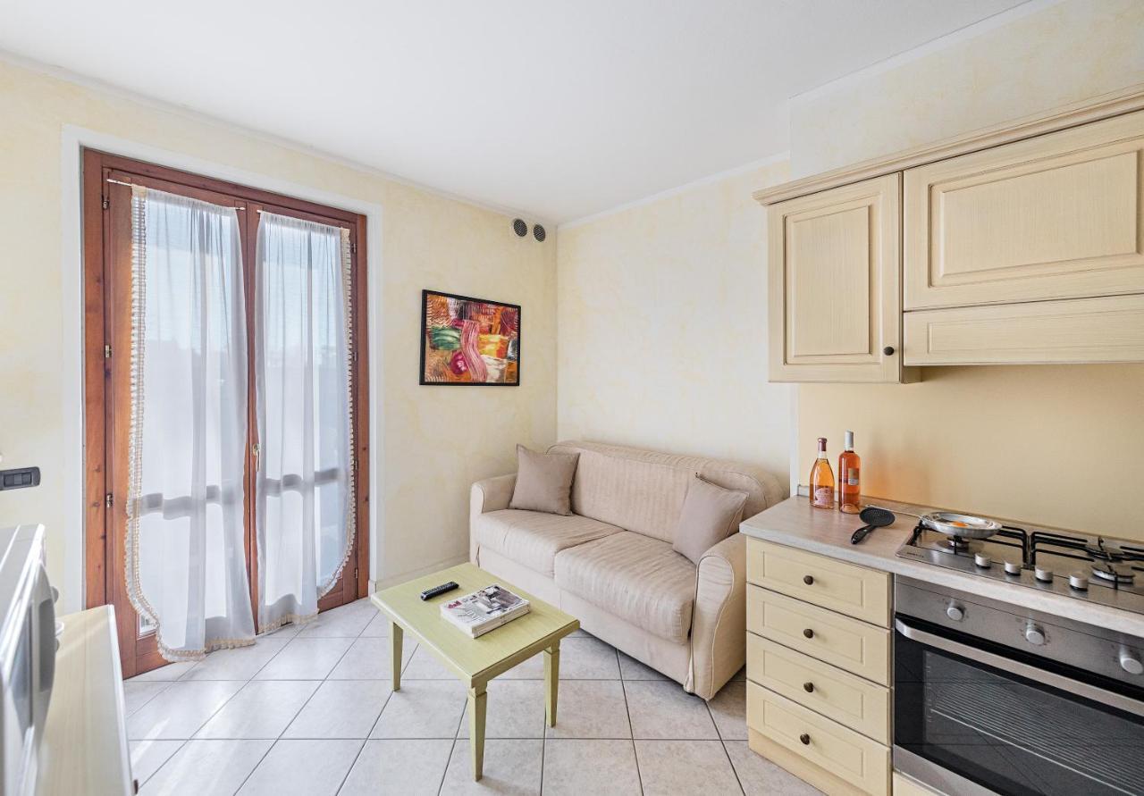 I Mosaici Apartments By Wonderful Italy Сірміоне Екстер'єр фото
