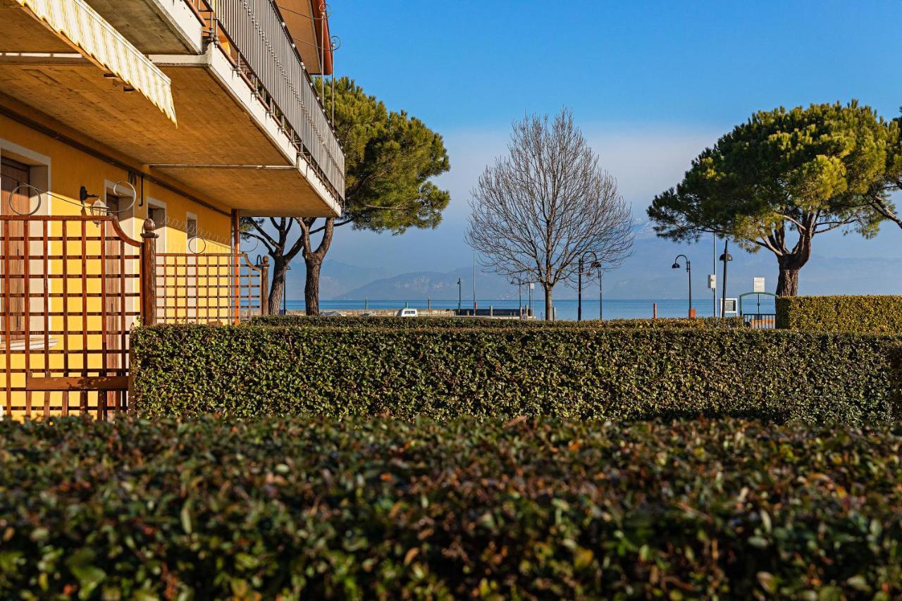 I Mosaici Apartments By Wonderful Italy Сірміоне Екстер'єр фото
